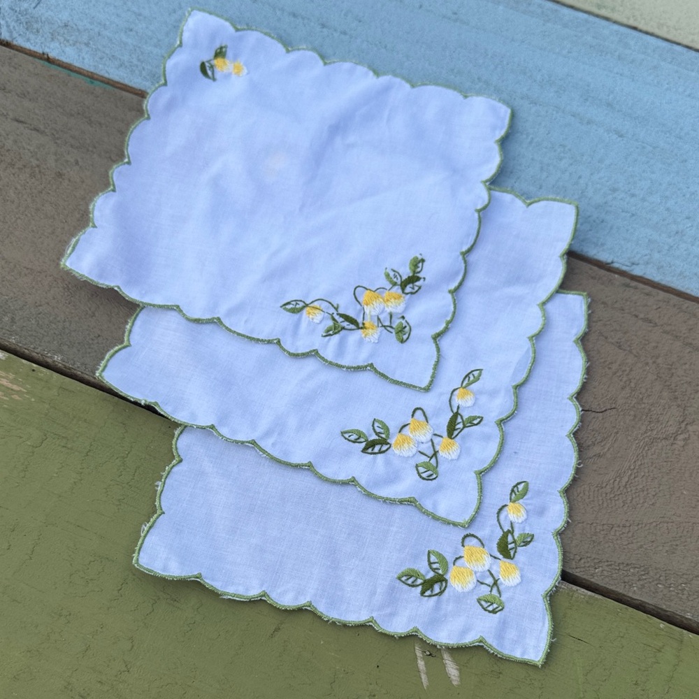 Floral Embroidered Handkerchief Set of 3